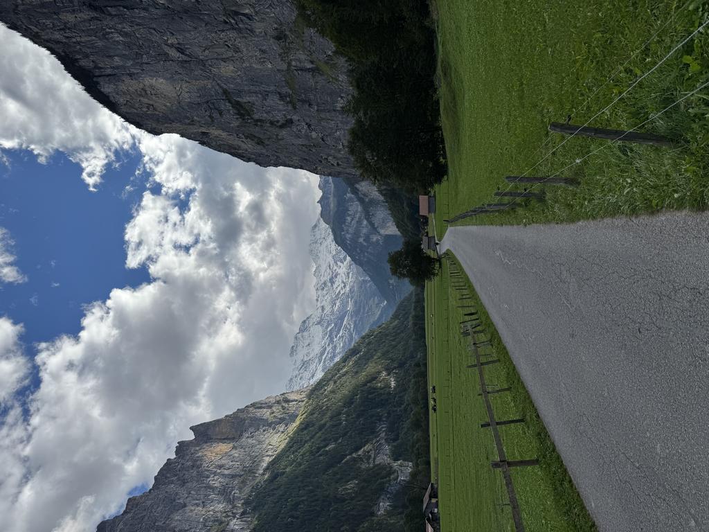 Lauterbrunnen path to Stechelberg